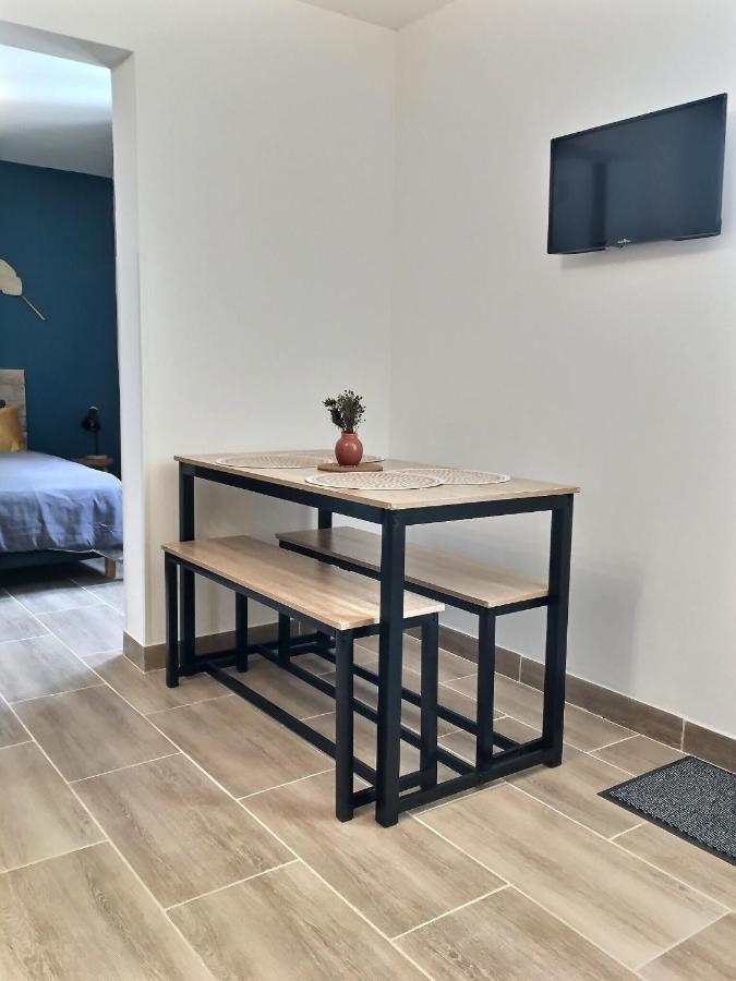 Bleu Lavande - Coquet Appartement Ambiance Village Istres Exteriér fotografie