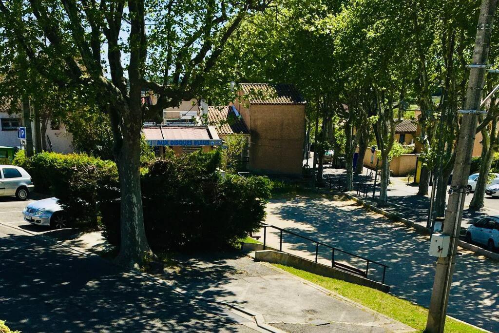 Bleu Lavande - Coquet Appartement Ambiance Village Istres Exteriér fotografie